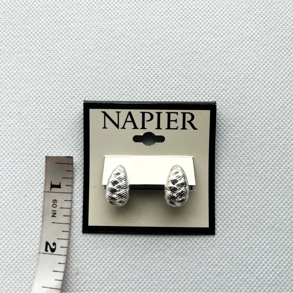 NAPIER- NWT Silver Chunky Earrings